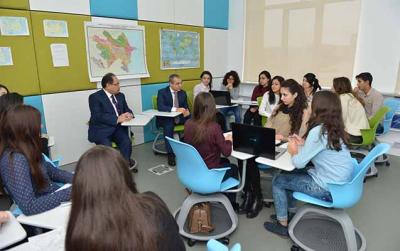 Təhsil naziri "Açıq dərs"i izlədi