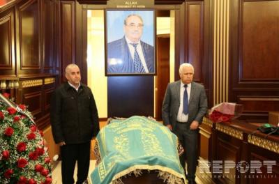 Tofiq Hacıyevlə vida mərasimi başlayıb