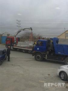 Nardaranın girişində beton plitələr düzülür