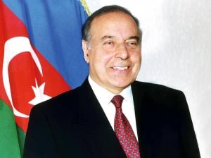 Heydər Əliyevin anım günüdür