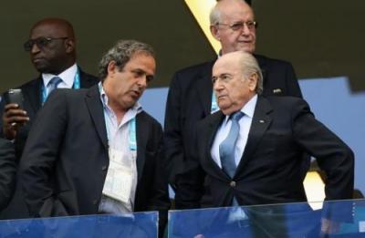 Blatter və Platinini futboldan “sildilər”