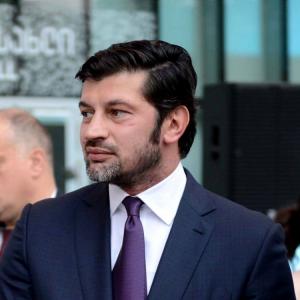 "Qazprom" Gürcüstana SOCAR-dan daha ucuz qaz təklif edir"