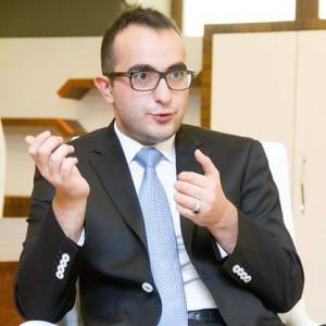 Nicat Hacızadə: “Ölkədə xammal sənayesinin yaradılması zəruridir”