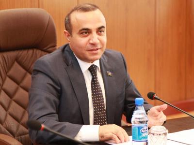 Millət vəkili yerli icra hakimiyyətlərini qınadı