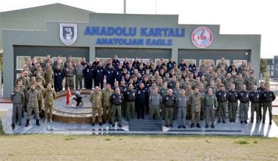 Azərbaycan və Türkiyə hərbi pilotlarının birgə təlimlərinin açılış brifinqi