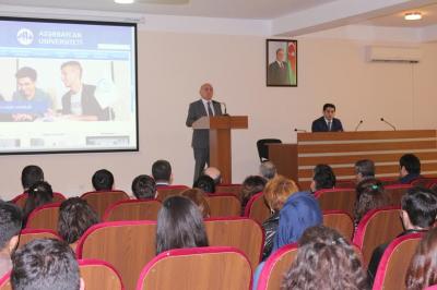 Komitə sədri Azərbaycan Universitetində