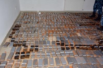 Gömrükdə 450 kq heroin aşkarlandı