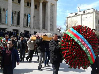 Maqsud İbrahimbəyov dəfn edildi
