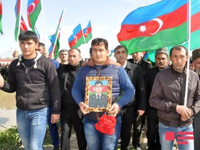 Daha bir şəhid dəfn edildi