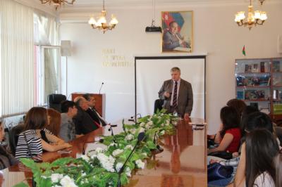Rusiyalı alim BSU-da elmi-praktik seminar keçirdi