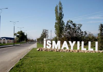 İsmayıllıda təbii fəlakətin avtomobil yollarına vurduğu ziyan aradan qaldırılır
