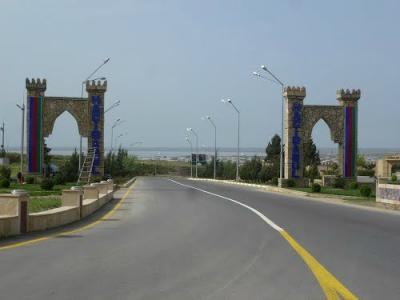 Qədim və yeni "İpək Yolu" üzərində yerləşən Hacıqabul