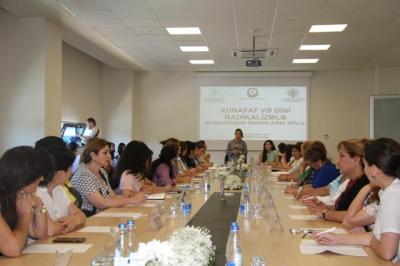 “Xurafat və dini radikalizmlə mübarizədə qadınların rolu”