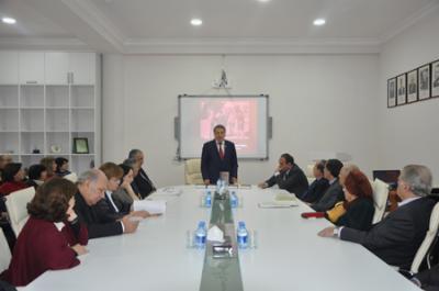 Yaşar Qarayevin beşcildliyi təqdim edildi