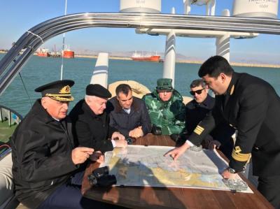 Neftçilərin axtarışı ilə əlaqədar yaradılmış qərargahın rəhbər heyəti hadisə yerində