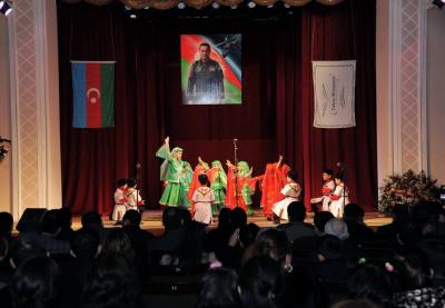 Aprel şəhidləri Mahnı Teatrında yad edildi