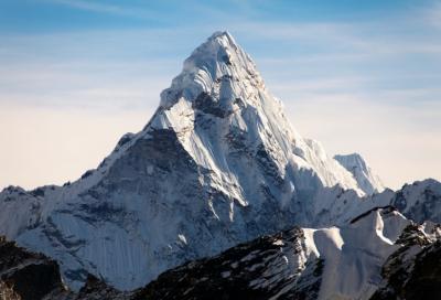 Everest zirvəsinin hündürlüyü yenidən ölçüləcək