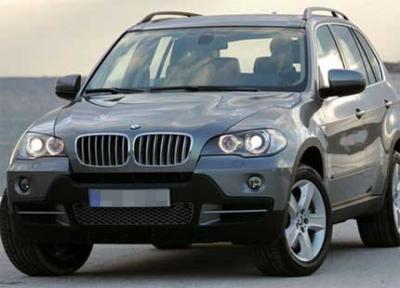 Bakıda “BMW X 5” qadınların üstünə çıxdı
