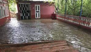 Abşeronda göl daşdı, həyətyanı sahələri su basdı
