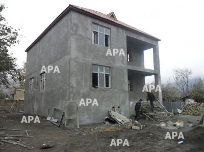 Azərbaycanın zəlzələ baş vermiş bölgəsində fəsadlar aradan qaldırılır