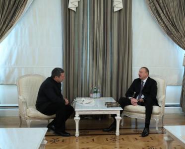 Prezident Vladimir Solovyovla görüşdü