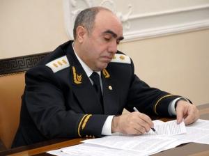 Xalq şairinin prokuror oğlu təqaüdə göndərildi