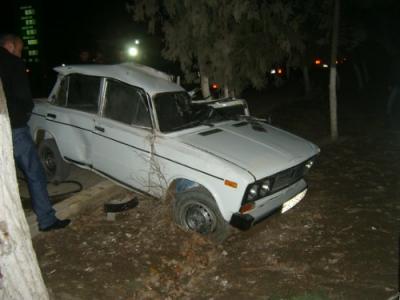 Yol qəzasında üç nəfər öldü