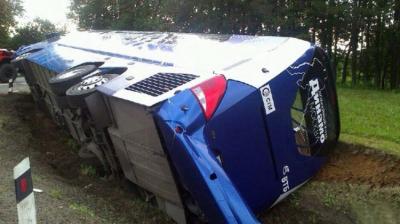 Rusiyadan Azərbaycana gələn mikroavtobus aşdı