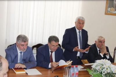 Qorqudşünaslıqda fərqli bir kitab