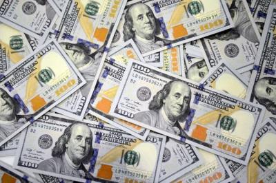 “ABŞ dövlət borcunun artması dolları bahalaşdıracaq”