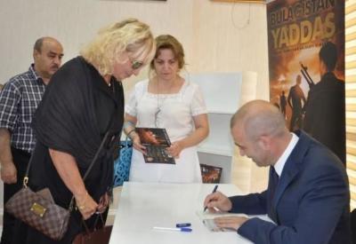“Bulağıstan. Yaddaş”: Vahid Mustafayev ilk kitabını təqdim etdi