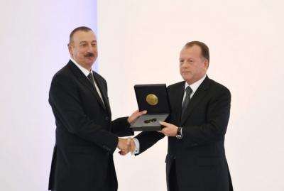 Prezidentə Beynəlxalq Cüdo Federasiyasının ən yüksək mükafatı təqdim olundu