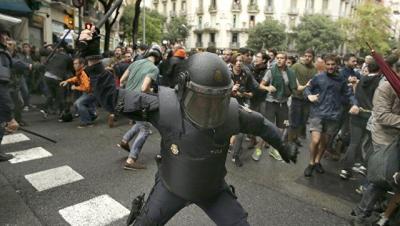 Kataloniyada polislə toqquşmalarda xəsarət alanların sayı 844 nəfərə çatıb