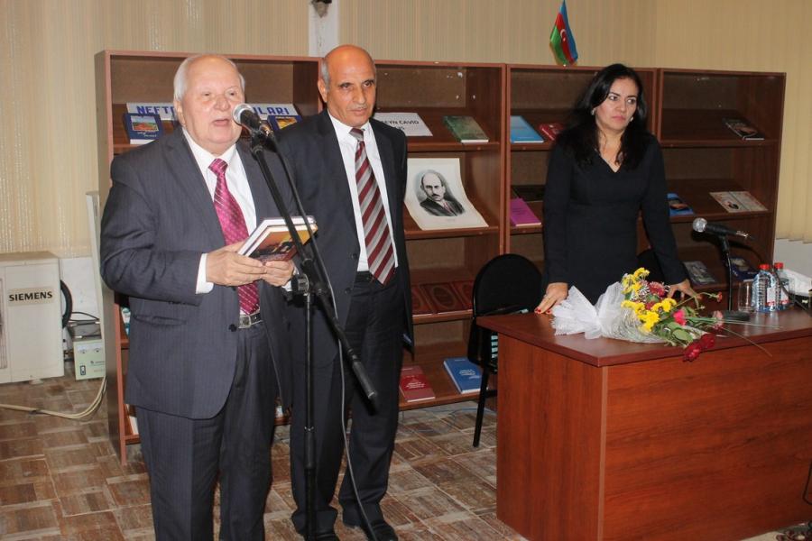 "Ömür şərəflə yaşananda"<b style="color:red"></b>