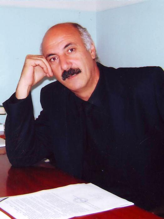Ömrün birinci mərtəbəsi<b style="color:red"></b>