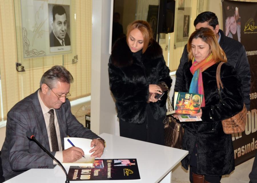 "Yenə iki od arasında" romanı Sumqayıtda oxuculara təqdim olundu<b style="color:red"></b>