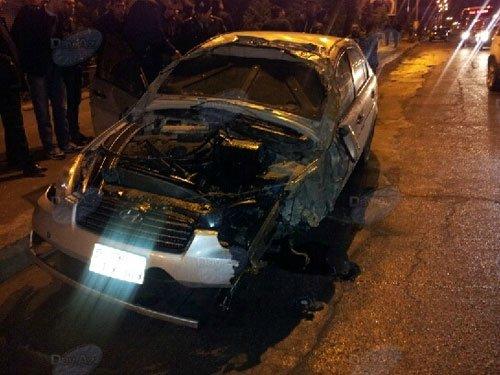 Bakıda polis əməkdaşları qəzaya düşüb, xəsarət alanlar var<b style="color:red"></b>