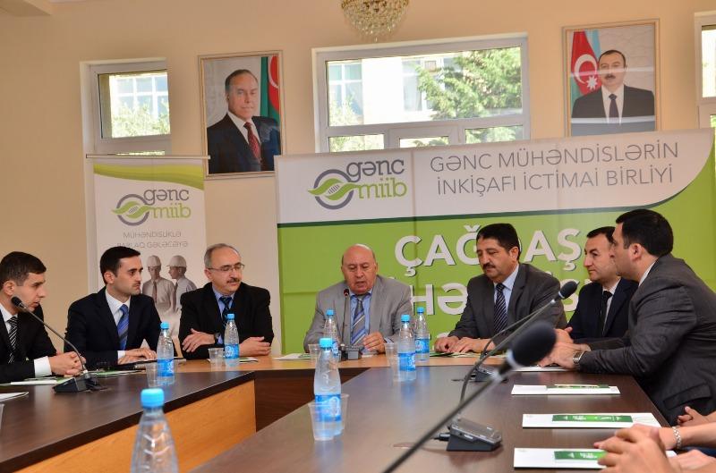 “Çağdaş mühəndislik təhsili” mövzusunda elmi- praktik seminar keçirilib<b style="color:red"></b>