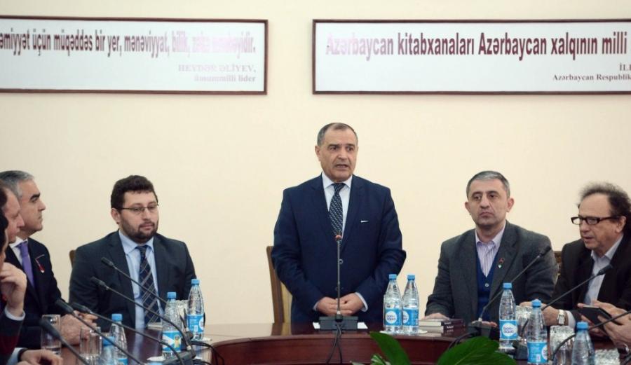 Bakıda Moldova yazıçısının kitabı təqdim edildi<b style="color:red"></b>