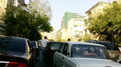 Sabah Bakıda bağlı olacaq yolların <b style="color:red">siyahısı</b>