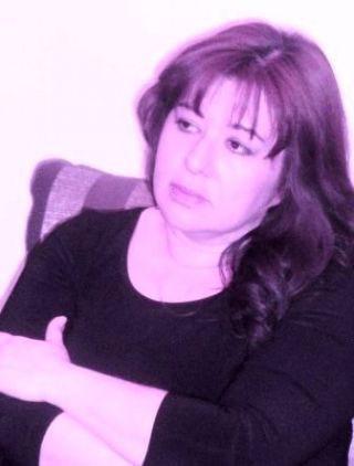 Sən mənim anamsan <b style="color:red"></b>
