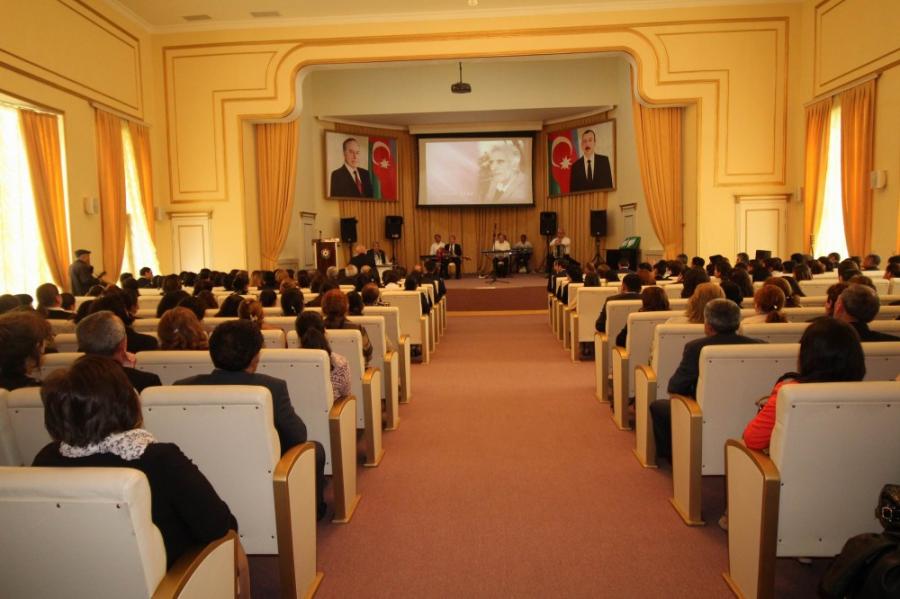 Bilik Fondu "Məmməd Araz poeziya müsabiqəsi"nin qaliblərini mükafatlandırdı <b style="color:red"></b>