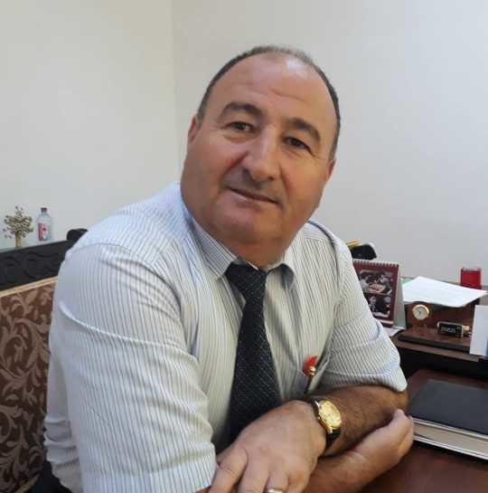 "Açıb eşq qutusun, "nəzir" götürdüm..." - <b style="color:red">Əlizadə Nurinin şeirləri</b>