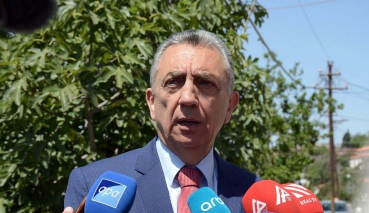 Eldar Əzizov: "Bayılda dağılmış evlərlə bağlı araşdırma aparılır"<b style="color:red"></b>