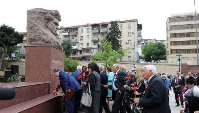 Bakıda Mikayıl Müşfiqin anım tədbiri keçirildi <b style="color:red"></b>