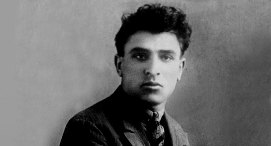 Müşfiqin baxışları - <b style="color:red">Şeir </b>