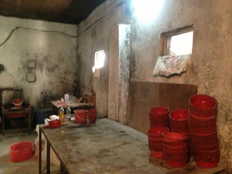 Bakıda 29 saylı çörəkbişirmə müəssisəsində istehsal qadağan edildi<b style="color:red"></b>