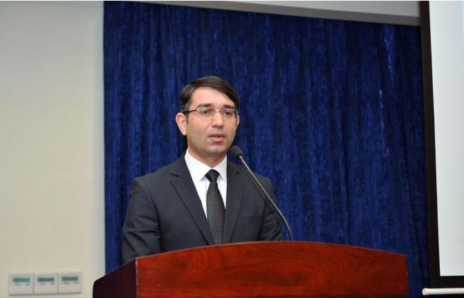 "Bəzisi qarajını, bəzisi evini məscidə çevirmək istəyir"<b style="color:red"></b>