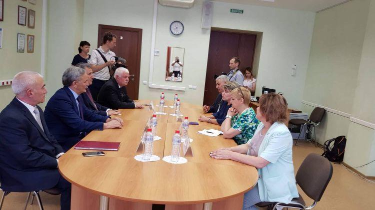 Mətbuat Şurası ilə Udmurtiya Jurnalistlər İttifaqı arasında memorandum - <b style="color:red">Fotolar</b>
