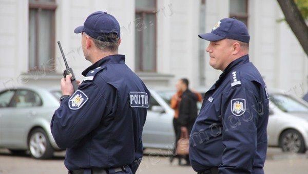 Moldova polisi etiraz aksiyasını dağıtdı<b style="color:red"></b>